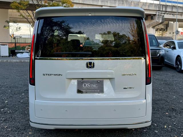 ステップワゴン ｅ：ＨＥＶスパーダ／新車未登録　／衝突軽減／レーダークルーズ／レーンキープ／両側パワースライドドア／コーナーセンサー／シートヒーター／パワーバックドア／ハーフレザーシート／オートライト／プッシュスタート／ＵＳＢ接続（28枚目）