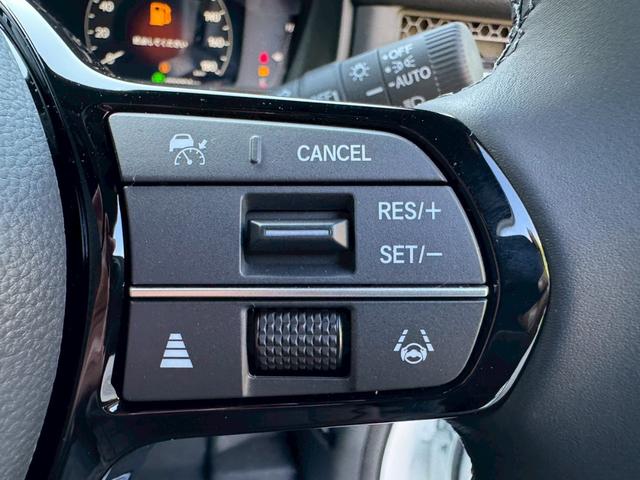 ステップワゴン ｅ：ＨＥＶスパーダ／新車未登録　／衝突軽減／レーダークルーズ／レーンキープ／両側パワースライドドア／コーナーセンサー／シートヒーター／パワーバックドア／ハーフレザーシート／オートライト／プッシュスタート／ＵＳＢ接続（40枚目）