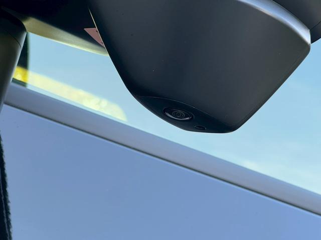 ステップワゴン e:HEVスパーダ/新車未登録 /衝突軽減/レーダークルーズ/レーンキープ/両側パワースライドドア/コーナーセンサー/シートヒーター/パワーバックドア/ハーフレザーシート/オートライト/プッシュスタート/USB接続(8枚目)