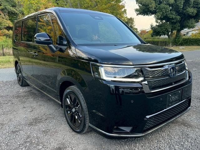 ステップワゴン e:HEVスパーダ/新車未登録 /衝突軽減/レーダークルーズ/レーンキープ/両側パワースライドドア/コーナーセンサー/シートヒーター/パワーバックドア/ハーフレザーシート/オートライト/プッシュスタート/USB接続(16枚目)