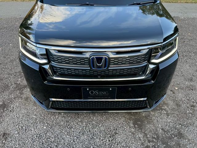 ステップワゴン e:HEVスパーダ/新車未登録 /衝突軽減/レーダークルーズ/レーンキープ/両側パワースライドドア/コーナーセンサー/シートヒーター/パワーバックドア/ハーフレザーシート/オートライト/プッシュスタート/USB接続(22枚目)