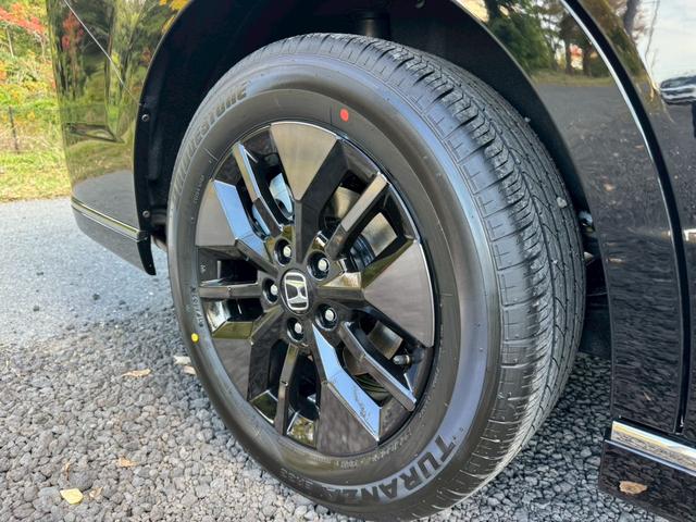 ステップワゴン e:HEVスパーダ/新車未登録 /衝突軽減/レーダークルーズ/レーンキープ/両側パワースライドドア/コーナーセンサー/シートヒーター/パワーバックドア/ハーフレザーシート/オートライト/プッシュスタート/USB接続(23枚目)