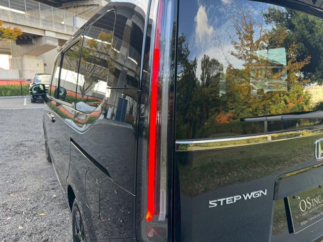 ステップワゴン e:HEVスパーダ/新車未登録 /衝突軽減/レーダークルーズ/レーンキープ/両側パワースライドドア/コーナーセンサー/シートヒーター/パワーバックドア/ハーフレザーシート/オートライト/プッシュスタート/USB接続(28枚目)