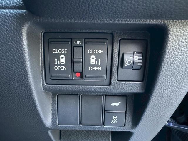 ステップワゴン e:HEVスパーダ/新車未登録 /衝突軽減/レーダークルーズ/レーンキープ/両側パワースライドドア/コーナーセンサー/シートヒーター/パワーバックドア/ハーフレザーシート/オートライト/プッシュスタート/USB接続(39枚目)