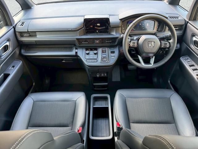 ステップワゴン e:HEVスパーダ/新車未登録 /衝突軽減/レーダークルーズ/レーンキープ/両側パワースライドドア/コーナーセンサー/シートヒーター/パワーバックドア/ハーフレザーシート/オートライト/プッシュスタート/USB接続(61枚目)