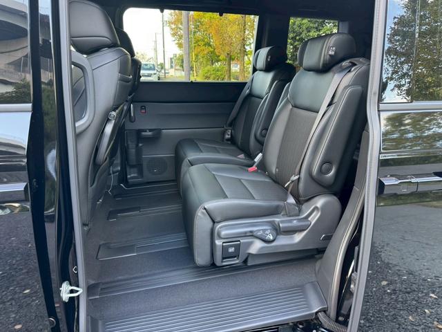 ステップワゴン e:HEVスパーダ/新車未登録 /衝突軽減/レーダークルーズ/レーンキープ/両側パワースライドドア/コーナーセンサー/シートヒーター/パワーバックドア/ハーフレザーシート/オートライト/プッシュスタート/USB接続(62枚目)