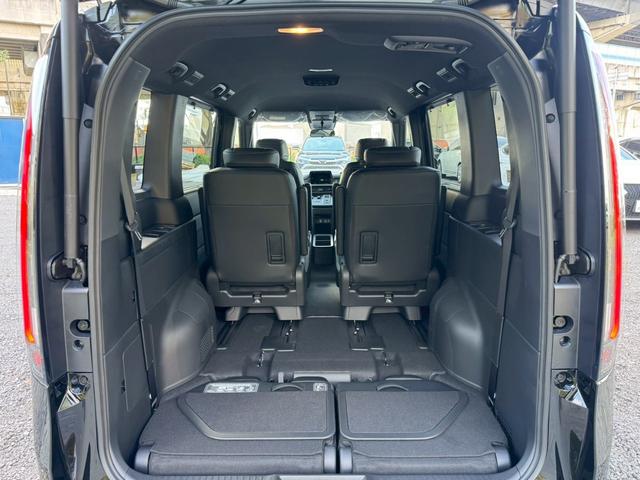 ステップワゴン e:HEVスパーダ/新車未登録 /衝突軽減/レーダークルーズ/レーンキープ/両側パワースライドドア/コーナーセンサー/シートヒーター/パワーバックドア/ハーフレザーシート/オートライト/プッシュスタート/USB接続(64枚目)