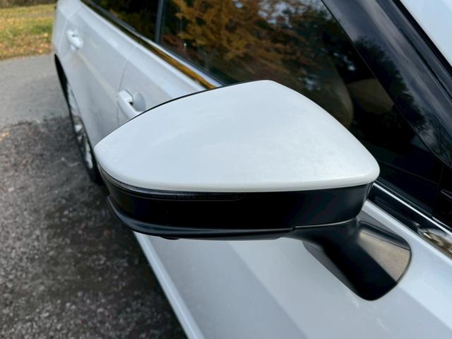 クラウン Ｚ　／ワンオーナ／アドバンスドライブ／デジタルインナーミラー／ＨＵＤ／ＢＳＭ／衝突軽減／レーダークルーズ／レーンキープ／コーナーセンサ／パワーバックドア／シートヒータ・エアコン／置くだけ充電／ＥＴＣ２．０（17枚目）