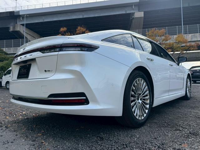 クラウン Ｚ　／ワンオーナ／アドバンスドライブ／デジタルインナーミラー／ＨＵＤ／ＢＳＭ／衝突軽減／レーダークルーズ／レーンキープ／コーナーセンサ／パワーバックドア／シートヒータ・エアコン／置くだけ充電／ＥＴＣ２．０（26枚目）