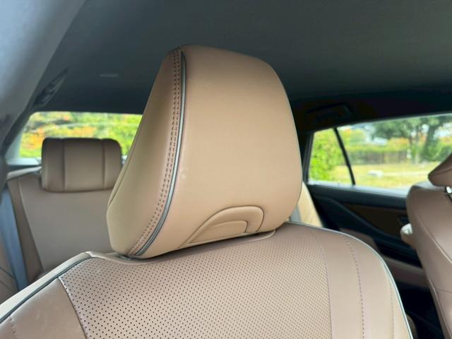 クラウン Ｚ　／ワンオーナ／アドバンスドライブ／デジタルインナーミラー／ＨＵＤ／ＢＳＭ／衝突軽減／レーダークルーズ／レーンキープ／コーナーセンサ／パワーバックドア／シートヒータ・エアコン／置くだけ充電／ＥＴＣ２．０（36枚目）