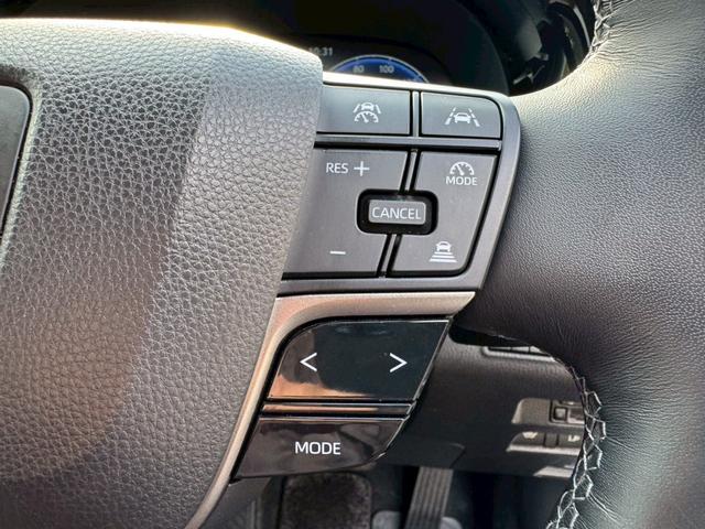 クラウン Ｚ　／ワンオーナ／アドバンスドライブ／デジタルインナーミラー／ＨＵＤ／ＢＳＭ／衝突軽減／レーダークルーズ／レーンキープ／コーナーセンサ／パワーバックドア／シートヒータ・エアコン／置くだけ充電／ＥＴＣ２．０（44枚目）