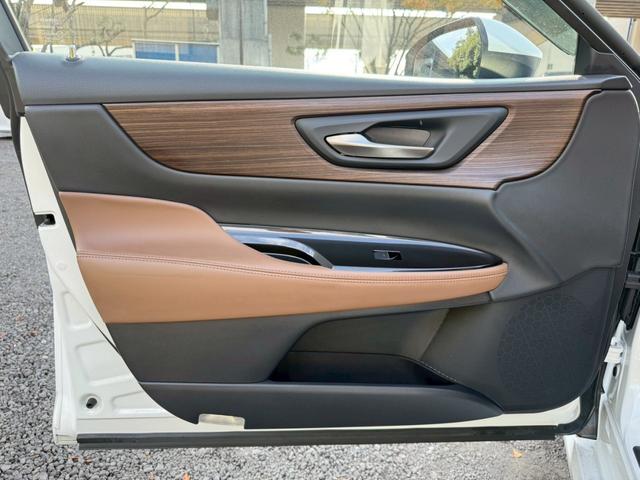 クラウン Ｚ　／ワンオーナ／アドバンスドライブ／デジタルインナーミラー／ＨＵＤ／ＢＳＭ／衝突軽減／レーダークルーズ／レーンキープ／コーナーセンサ／パワーバックドア／シートヒータ・エアコン／置くだけ充電／ＥＴＣ２．０（74枚目）