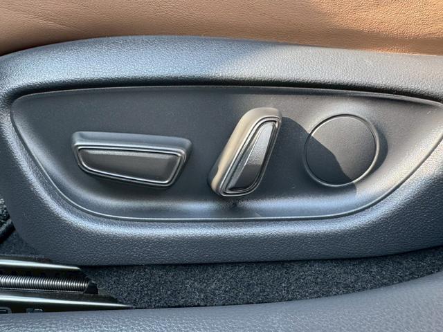 クラウン Ｚ　／ワンオーナ／アドバンスドライブ／デジタルインナーミラー／ＨＵＤ／ＢＳＭ／衝突軽減／レーダークルーズ／レーンキープ／コーナーセンサ／パワーバックドア／シートヒータ・エアコン／置くだけ充電／ＥＴＣ２．０（76枚目）