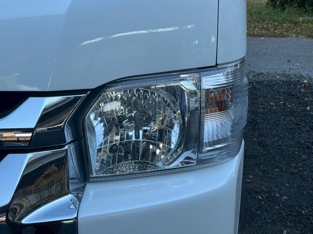 ハイエースワゴン グランドキャビン　／衝突軽減／レーンキープ／コーナーセンサ／片側パワースライドドア／プッシュスタート／ＥＴＣ／バックカメラ／Ｂｌｕｅｔｏｏｔｈ／ＵＳＢ接続／オートライト／オートマチックハイビーム／スマートキー／社外ナビ（4枚目）