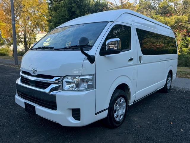 ハイエースワゴン グランドキャビン　／衝突軽減／レーンキープ／コーナーセンサ／片側パワースライドドア／プッシュスタート／ＥＴＣ／バックカメラ／Ｂｌｕｅｔｏｏｔｈ／ＵＳＢ接続／オートライト／オートマチックハイビーム／スマートキー／社外ナビ（6枚目）