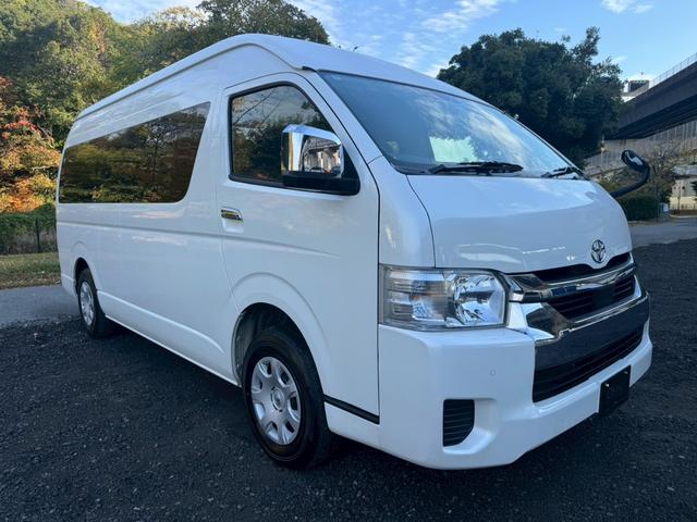 ハイエースワゴン グランドキャビン　／衝突軽減／レーンキープ／コーナーセンサ／片側パワースライドドア／プッシュスタート／ＥＴＣ／バックカメラ／Ｂｌｕｅｔｏｏｔｈ／ＵＳＢ接続／オートライト／オートマチックハイビーム／スマートキー／社外ナビ（15枚目）