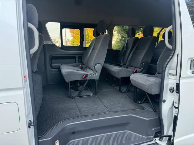 ハイエースワゴン グランドキャビン　／衝突軽減／レーンキープ／コーナーセンサ／片側パワースライドドア／プッシュスタート／ＥＴＣ／バックカメラ／Ｂｌｕｅｔｏｏｔｈ／ＵＳＢ接続／オートライト／オートマチックハイビーム／スマートキー／社外ナビ（59枚目）