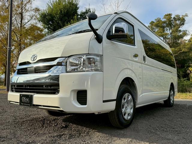 ハイエースワゴン グランドキャビン　／デジタルインナーミラー／片側パワースライドドア／衝突軽減／レーンキープ／コーナーセンサー／プッシュスタート／オートライト／オートマチックハイビーム／１００Ｖ電源／スマートキー（9枚目）