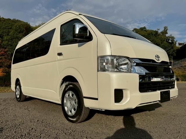 ハイエースワゴン グランドキャビン　／デジタルインナーミラー／片側パワースライドドア／衝突軽減／レーンキープ／コーナーセンサー／プッシュスタート／オートライト／オートマチックハイビーム／１００Ｖ電源／スマートキー（14枚目）
