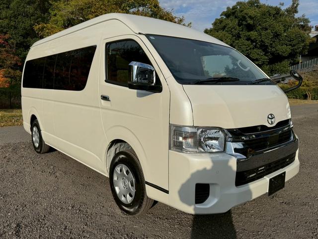 ハイエースワゴン グランドキャビン　／デジタルインナーミラー／片側パワースライドドア／衝突軽減／レーンキープ／コーナーセンサー／プッシュスタート／オートライト／オートマチックハイビーム／１００Ｖ電源／スマートキー（15枚目）