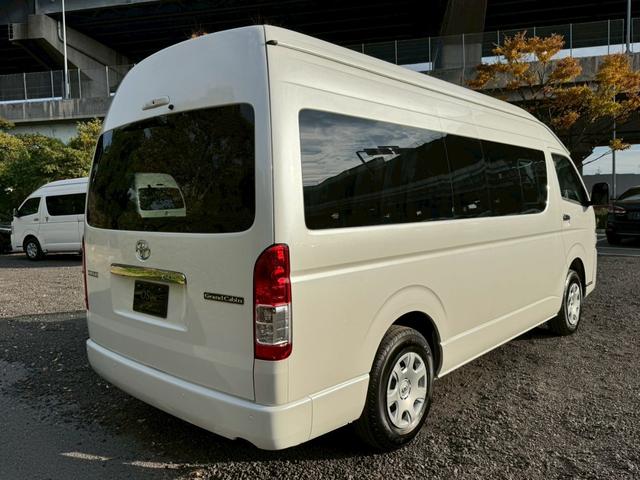 ハイエースワゴン グランドキャビン　／デジタルインナーミラー／片側パワースライドドア／衝突軽減／レーンキープ／コーナーセンサー／プッシュスタート／オートライト／オートマチックハイビーム／１００Ｖ電源／スマートキー（19枚目）