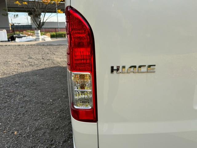 ハイエースワゴン グランドキャビン　／デジタルインナーミラー／片側パワースライドドア／衝突軽減／レーンキープ／コーナーセンサー／プッシュスタート／オートライト／オートマチックハイビーム／１００Ｖ電源／スマートキー（22枚目）
