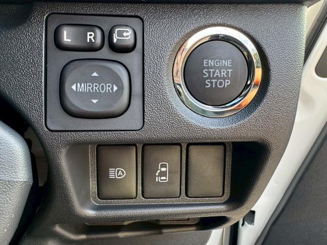 ハイエースワゴン グランドキャビン　／デジタルインナーミラー／片側パワースライドドア／衝突軽減／レーンキープ／コーナーセンサー／プッシュスタート／オートライト／オートマチックハイビーム／１００Ｖ電源／スマートキー（40枚目）