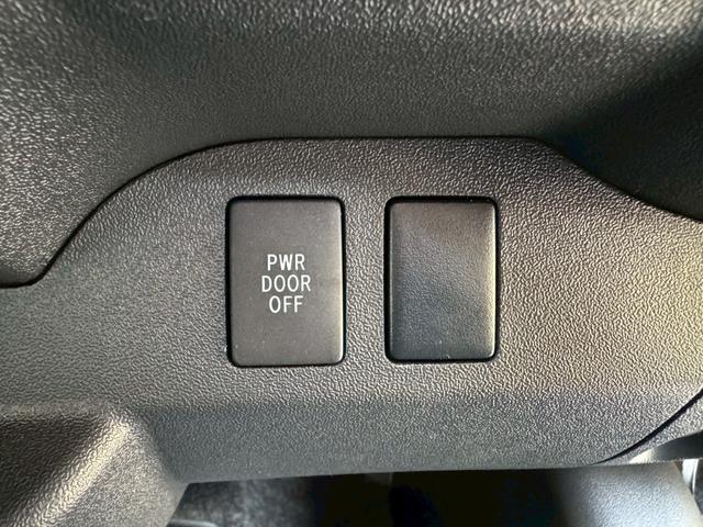 ハイエースワゴン グランドキャビン　／デジタルインナーミラー／片側パワースライドドア／衝突軽減／レーンキープ／コーナーセンサー／プッシュスタート／オートライト／オートマチックハイビーム／１００Ｖ電源／スマートキー（43枚目）