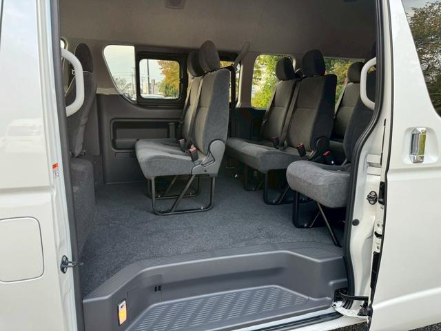 ハイエースワゴン グランドキャビン　／デジタルインナーミラー／片側パワースライドドア／衝突軽減／レーンキープ／コーナーセンサー／プッシュスタート／オートライト／オートマチックハイビーム／１００Ｖ電源／スマートキー（57枚目）