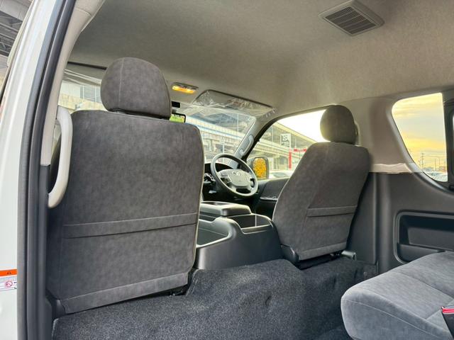 ハイエースワゴン グランドキャビン　／デジタルインナーミラー／片側パワースライドドア／衝突軽減／レーンキープ／コーナーセンサー／プッシュスタート／オートライト／オートマチックハイビーム／１００Ｖ電源／スマートキー（58枚目）