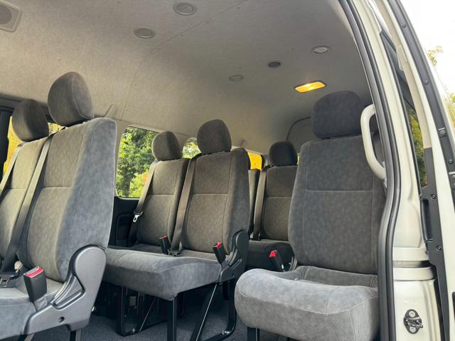 ハイエースワゴン グランドキャビン　／デジタルインナーミラー／片側パワースライドドア／衝突軽減／レーンキープ／コーナーセンサー／プッシュスタート／オートライト／オートマチックハイビーム／１００Ｖ電源／スマートキー（59枚目）