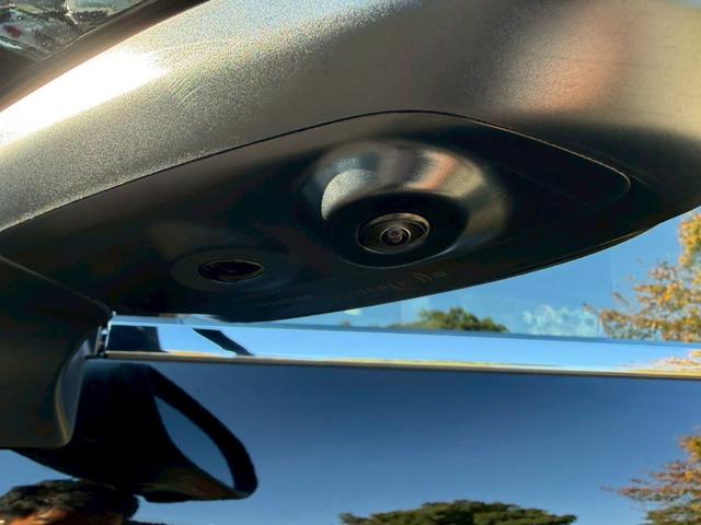 アルファード Z/ ワンオーナ/フリップダウンモニタ/左右独立ムーンルーフ/デジタルインナーミラー/BSM/衝突軽減/レーダークルーズ/コーナーセンサ/両側パワースライドドア/全周囲カメラ/ディスプレイオーディオ/ETC(10枚目)