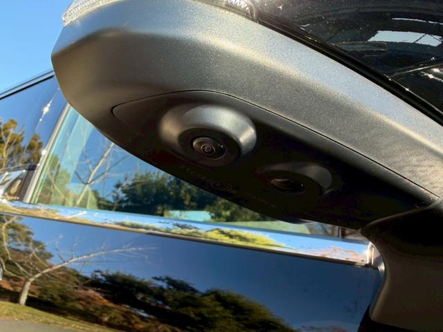 アルファード Z/ ワンオーナ/フリップダウンモニタ/左右独立ムーンルーフ/デジタルインナーミラー/BSM/衝突軽減/レーダークルーズ/コーナーセンサ/両側パワースライドドア/全周囲カメラ/ディスプレイオーディオ/ETC(18枚目)