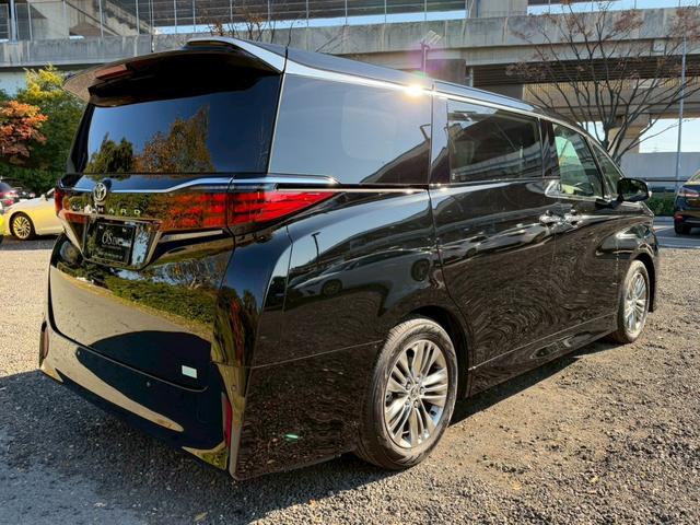 アルファード Z/ ワンオーナ/フリップダウンモニタ/左右独立ムーンルーフ/デジタルインナーミラー/BSM/衝突軽減/レーダークルーズ/コーナーセンサ/両側パワースライドドア/全周囲カメラ/ディスプレイオーディオ/ETC(24枚目)