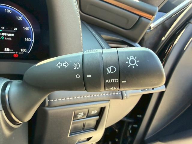 アルファード Z/ ワンオーナ/フリップダウンモニタ/左右独立ムーンルーフ/デジタルインナーミラー/BSM/衝突軽減/レーダークルーズ/コーナーセンサ/両側パワースライドドア/全周囲カメラ/ディスプレイオーディオ/ETC(44枚目)