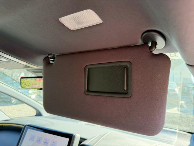 アルファード Z/ ワンオーナ/フリップダウンモニタ/左右独立ムーンルーフ/デジタルインナーミラー/BSM/衝突軽減/レーダークルーズ/コーナーセンサ/両側パワースライドドア/全周囲カメラ/ディスプレイオーディオ/ETC(57枚目)