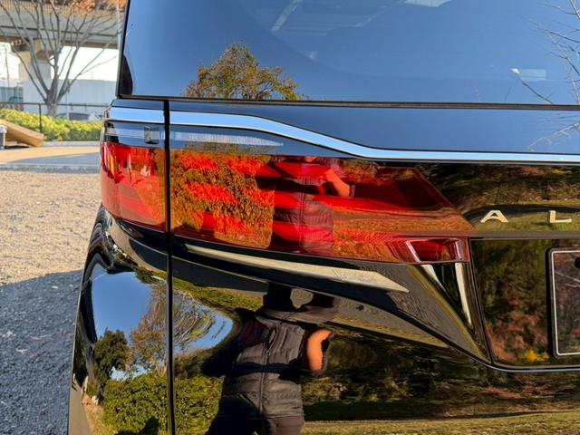 アルファード Z /ワンオーナ/フリップダウン/ユニバーサルステップデジタルインナーミラー/左右独立ムーンルーフ/両側パワースライドドア/全周囲カメラ/BSM/衝突軽減/レーダークルーズ/パワーバックドア/ETC(27枚目)