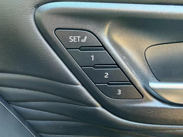 アルファード Z /ワンオーナ/フリップダウン/ユニバーサルステップデジタルインナーミラー/左右独立ムーンルーフ/両側パワースライドドア/全周囲カメラ/BSM/衝突軽減/レーダークルーズ/パワーバックドア/ETC(34枚目)