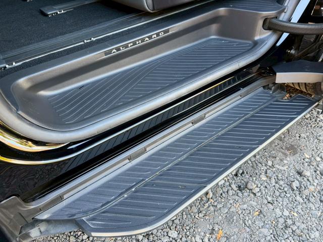 アルファード Z /ワンオーナ/フリップダウン/ユニバーサルステップデジタルインナーミラー/左右独立ムーンルーフ/両側パワースライドドア/全周囲カメラ/BSM/衝突軽減/レーダークルーズ/パワーバックドア/ETC(73枚目)