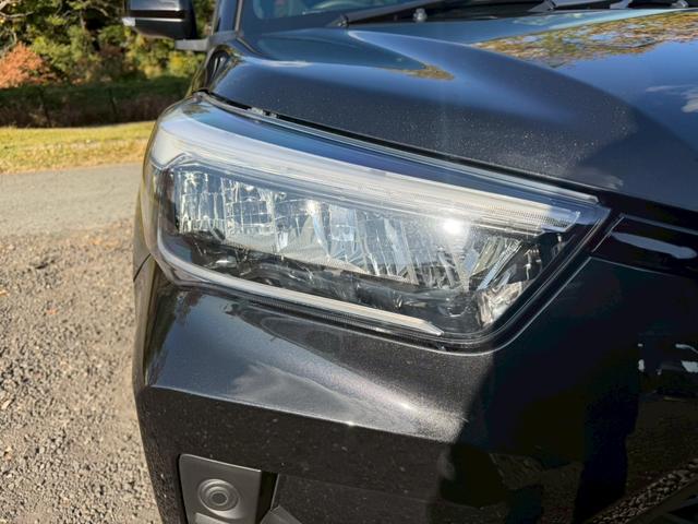 ライズ Z /カロッツェリアナビ/衝突軽減/レーダークルーズ/コーナーセンサー/シートヒーター/アイドリングストップ/電動格納ミラー/オートライト/ETC/バックカメラ/Bluetooth/TV/USB接続(11枚目)