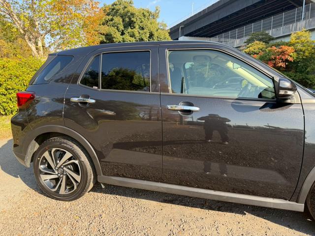 ライズ Z /カロッツェリアナビ/衝突軽減/レーダークルーズ/コーナーセンサー/シートヒーター/アイドリングストップ/電動格納ミラー/オートライト/ETC/バックカメラ/Bluetooth/TV/USB接続(17枚目)