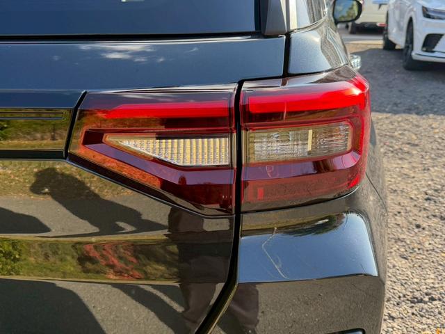 ライズ Z /カロッツェリアナビ/衝突軽減/レーダークルーズ/コーナーセンサー/シートヒーター/アイドリングストップ/電動格納ミラー/オートライト/ETC/バックカメラ/Bluetooth/TV/USB接続(20枚目)