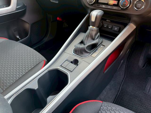 ライズ Z /カロッツェリアナビ/衝突軽減/レーダークルーズ/コーナーセンサー/シートヒーター/アイドリングストップ/電動格納ミラー/オートライト/ETC/バックカメラ/Bluetooth/TV/USB接続(45枚目)