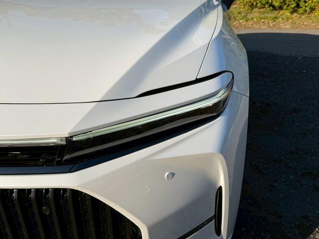 クラウン Ｚ　／パノラマルーフ／デジタルインナーミラー／アドバンスドライブ／ＨＵＤ／ＢＳＭ／衝突軽減／レーダークルーズ／レーンキープ／コーナーセンサー／全周囲カメラ／シートヒータ・エアコン／パワーバックドア／ＥＴＣ（4枚目）