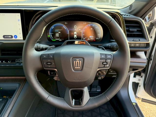 クラウン Ｚ　／パノラマルーフ／デジタルインナーミラー／アドバンスドライブ／ＨＵＤ／ＢＳＭ／衝突軽減／レーダークルーズ／レーンキープ／コーナーセンサー／全周囲カメラ／シートヒータ・エアコン／パワーバックドア／ＥＴＣ（40枚目）