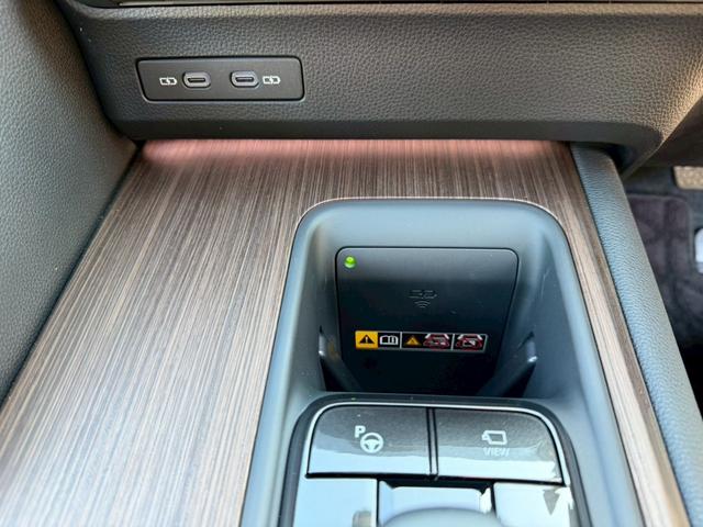 クラウン Ｚ　／パノラマルーフ／デジタルインナーミラー／アドバンスドライブ／ＨＵＤ／ＢＳＭ／衝突軽減／レーダークルーズ／レーンキープ／コーナーセンサー／全周囲カメラ／シートヒータ・エアコン／パワーバックドア／ＥＴＣ（52枚目）