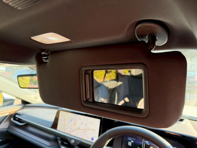 クラウン Ｚ　／パノラマルーフ／デジタルインナーミラー／アドバンスドライブ／ＨＵＤ／ＢＳＭ／衝突軽減／レーダークルーズ／レーンキープ／コーナーセンサー／全周囲カメラ／シートヒータ・エアコン／パワーバックドア／ＥＴＣ（60枚目）