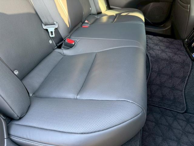 クラウン Ｚ　／パノラマルーフ／デジタルインナーミラー／アドバンスドライブ／ＨＵＤ／ＢＳＭ／衝突軽減／レーダークルーズ／レーンキープ／コーナーセンサー／全周囲カメラ／シートヒータ・エアコン／パワーバックドア／ＥＴＣ（66枚目）