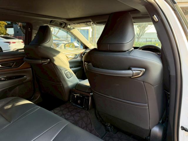 クラウン Ｚ　／パノラマルーフ／デジタルインナーミラー／アドバンスドライブ／ＨＵＤ／ＢＳＭ／衝突軽減／レーダークルーズ／レーンキープ／コーナーセンサー／全周囲カメラ／シートヒータ・エアコン／パワーバックドア／ＥＴＣ（68枚目）