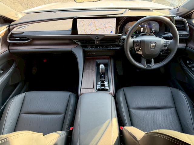 クラウン Ｚ　／パノラマルーフ／デジタルインナーミラー／アドバンスドライブ／ＨＵＤ／ＢＳＭ／衝突軽減／レーダークルーズ／レーンキープ／コーナーセンサー／全周囲カメラ／シートヒータ・エアコン／パワーバックドア／ＥＴＣ（72枚目）